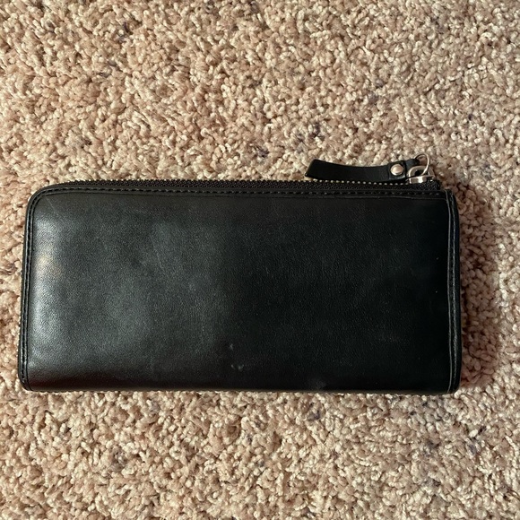 Black Leather Coach Wallet - Picture 2 of 4